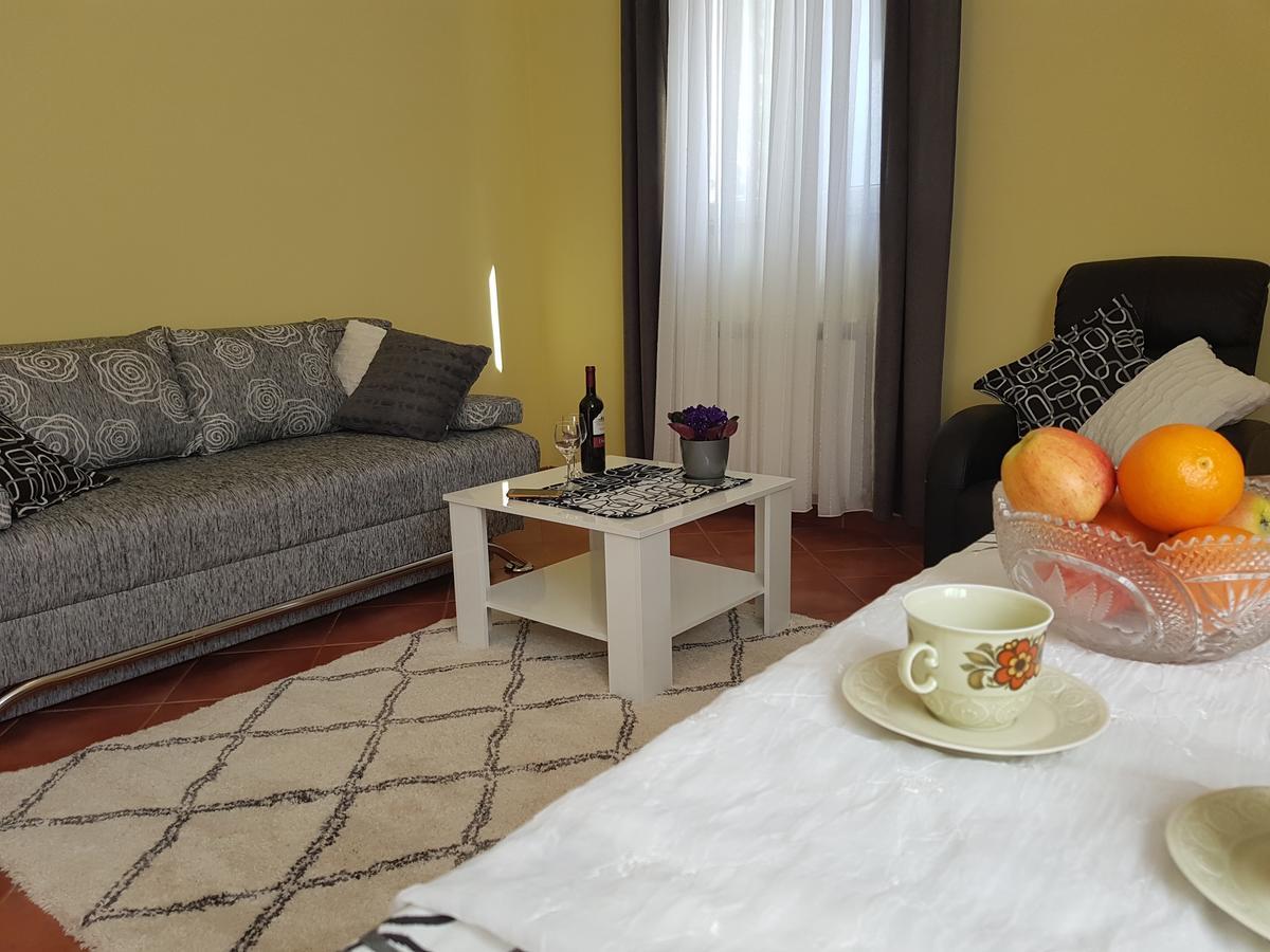 Apartments Ella Rovinj Eksteriør bilde