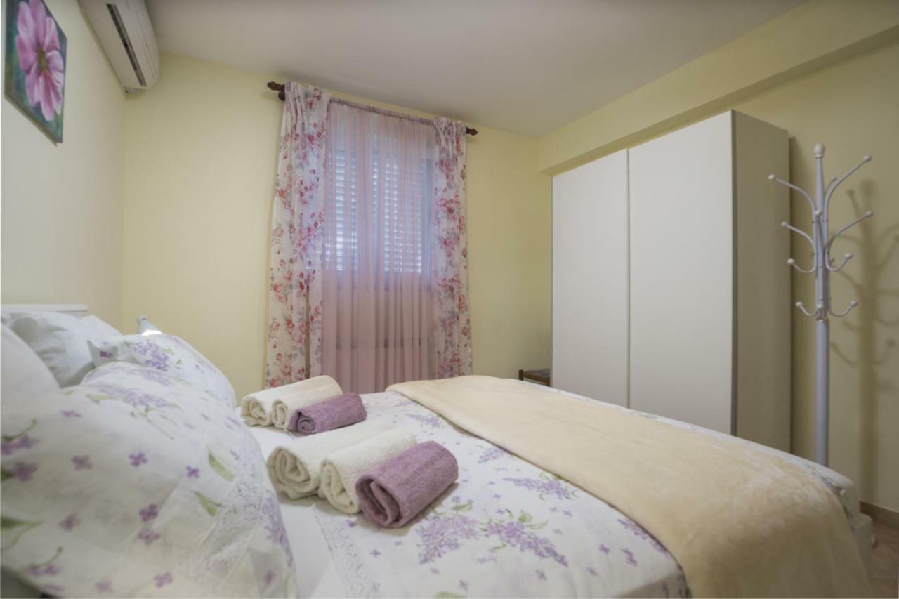 Apartments Ella Rovinj Eksteriør bilde